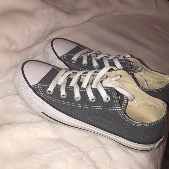 Converse - Picture 1 of 2